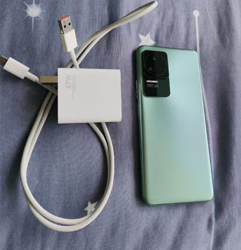 红米K50，自用机原装无拆修 12+256...