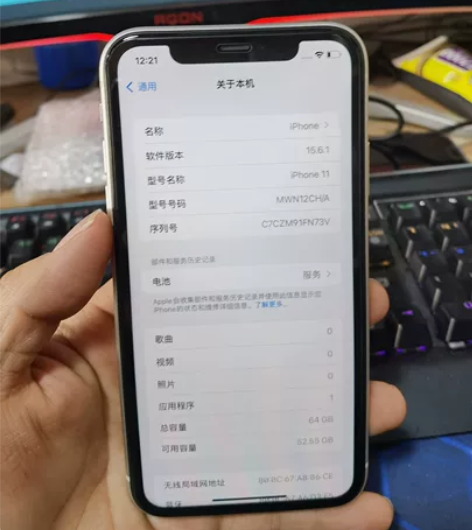 苹果11，64G，国行，功能都好，成色靓，...