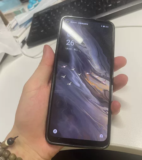 客服换过原装外屏,oppo reno8 ...