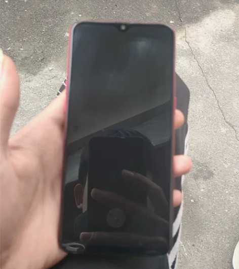 OPPOk1，闲置转让出售价格大概300-...