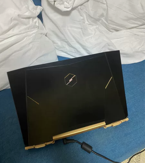 4K屏机械革命x7ti-s游戏本关联想华硕...