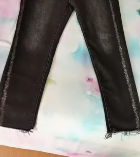 这个牛仔裤买来洗了一次也没穿过，本人生了宝...