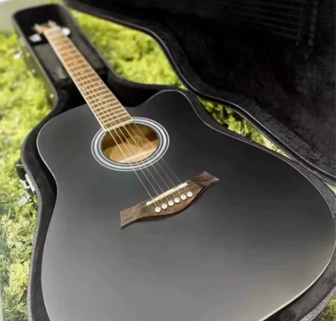 原价1900多的几乎全新单板吉他便宜出了，...