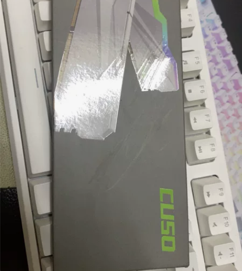 出条酷兽内存8gddr4 3200正常点亮...