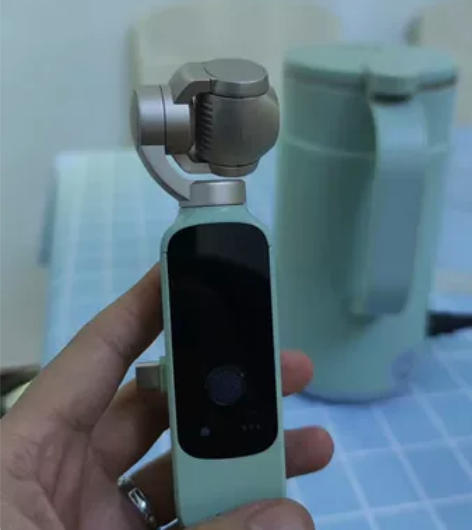 橙影摄像机 买了之后就一直没用过，闲着也是...