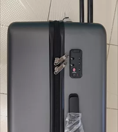 出闲置：90分多瑙河行李箱 （某东）全新2...