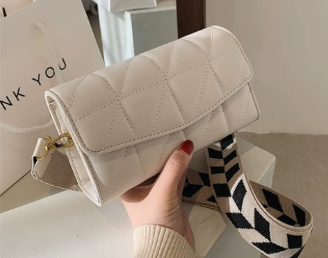 今年流行包包女2022新款潮百搭ins超火...