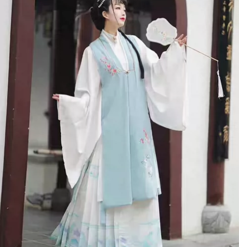 汉旭原创汉服女不染明制立领长袄比甲马面裙长...