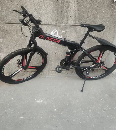 山地车，买回来骑了两个多呀，现在搬回宿舍不...