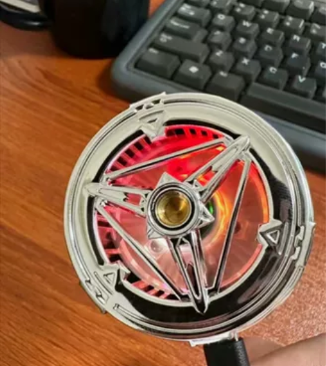 手机散热器 ，磁吸款，自用的不用了，低价出...
