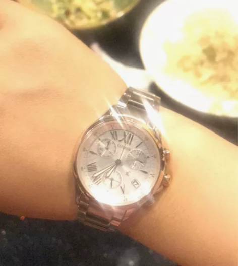 西铁城日本买的西铁城手表,光动能,不放电池...