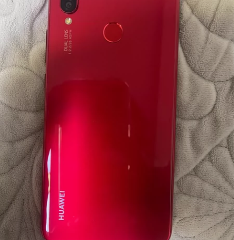 华为nova3i 6?128g，成色9成新...