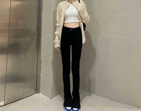 微喇叭牛仔裤女2022秋冬新款高腰黑色加绒...