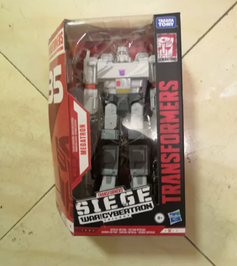 孩之宝变形金刚 35周年 围城 二次元威震...