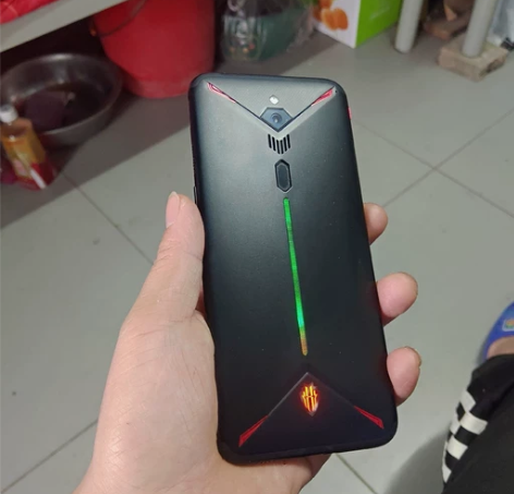 一分钱一分货】Nubia红/努比亚红魔3代...