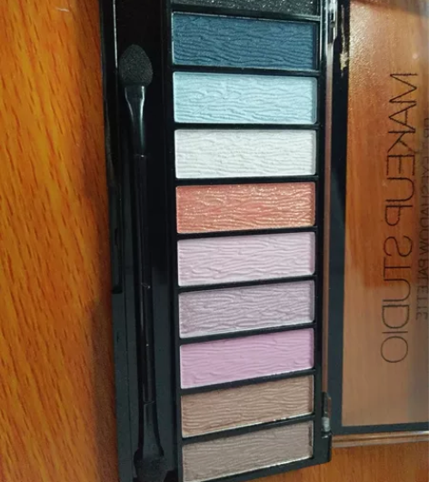 全新  FLORMAR 10色眼影调色盘 ...