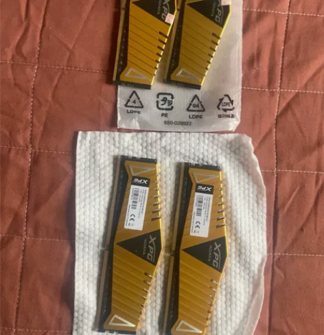 威刚XPG威龙8G DDR4 3000频率...