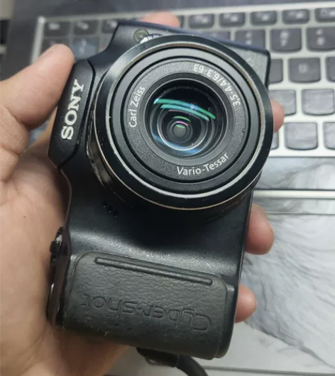 sony h20(三号)数码相机 挂着就还...