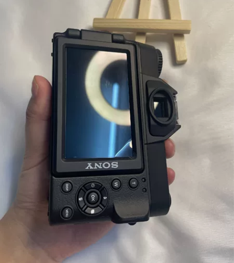 Sony/索尼微单，全新脱手，喜欢的宝私聊...