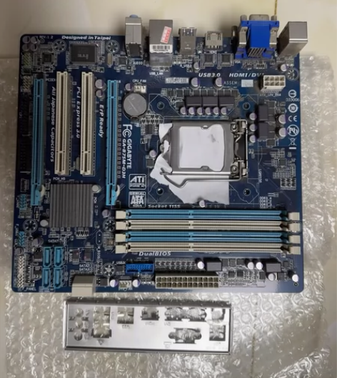 技嘉B75M-D3H电脑主板,功能正常,拆...