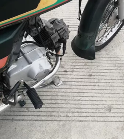 嘉陵70摩托车，情怀老车，98年出厂，值得...