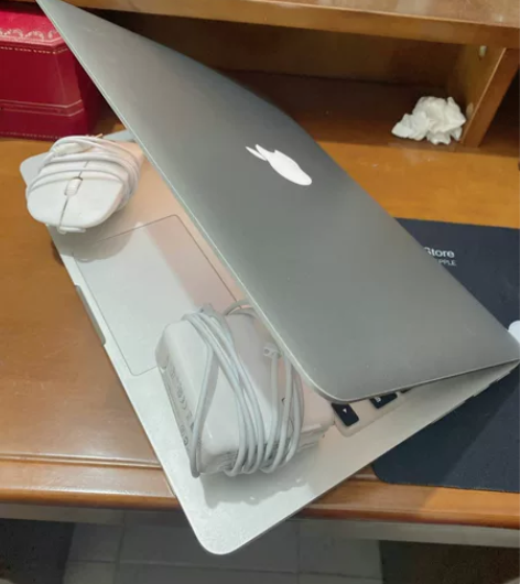 自用带发票，20年买的 原价一万多16寸 ...