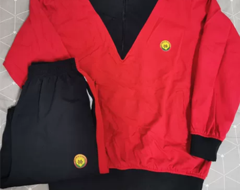 石家庄翟营大街小学秋季校服 没怎么穿过，前...