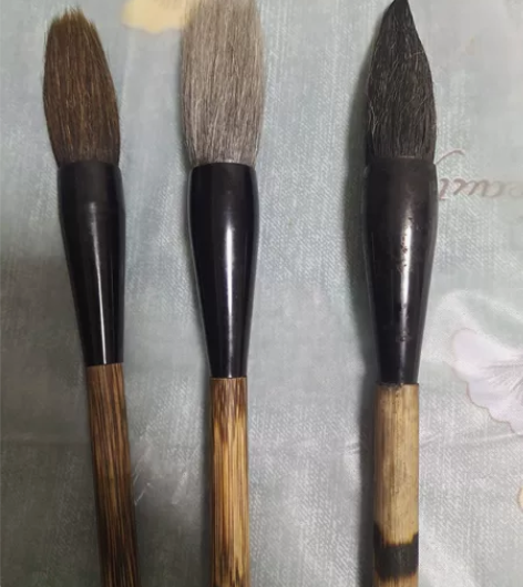 毛笔，斗笔，大号中号小号，新的，旧的，都有...