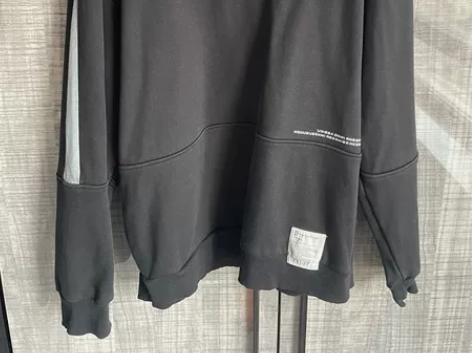 男士圆领宽松黑色休闲卫衣 实体店不到300...