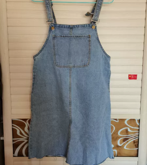 牛仔背带裙 古着 连衣裙 感兴趣的话点“我...