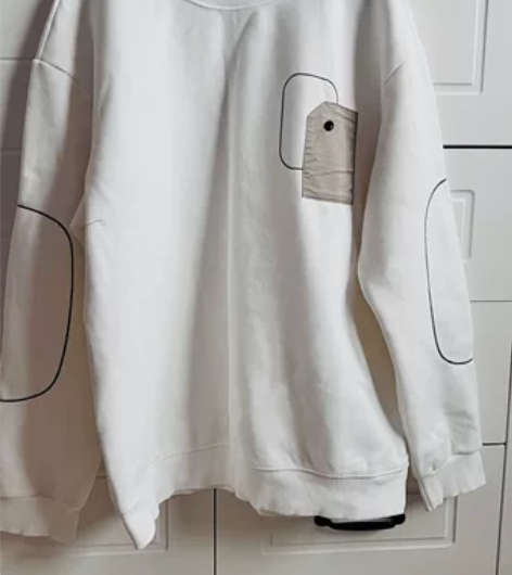 男士卫衣薄绒，4X，衣服版小，我老公182...