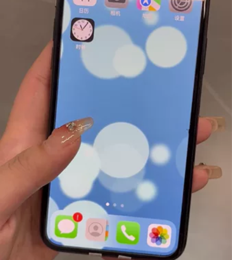 出一台 iPhone 11 pro 绿色 ...