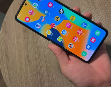 三星Zflip2代大内存256G屏幕小彩点...