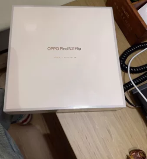 全新未拆封年会中奖oppo find N2...