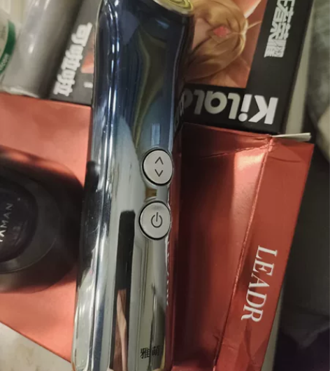 雅萌射频美容仪ace pro 盒子配件都在...