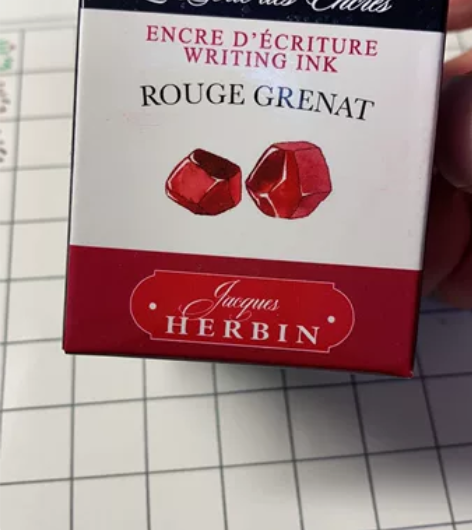 才买的简.赫本墨水，绝版颜色：石榴石红 颜...