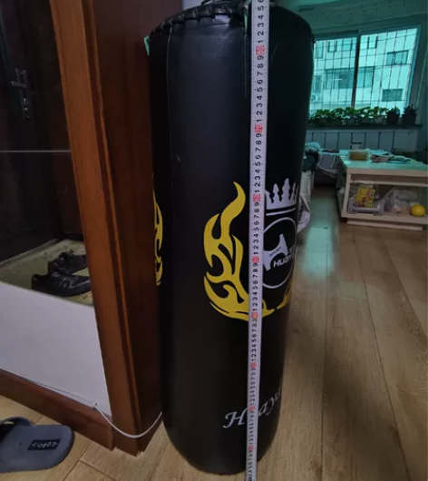 悬挂式拳击训练沙袋,自己后加装焊机的固定顶...