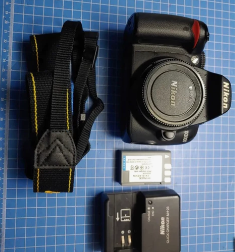 尼康D3000单反相机机身CCD传感器成像...