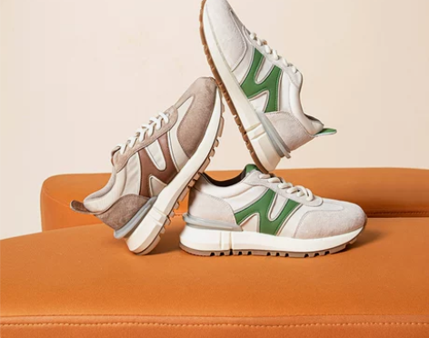 康莉休闲运动鞋女2022年秋冬新款厚底增高...