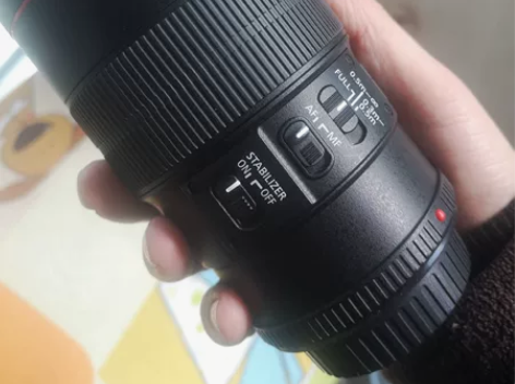 佳能百威 EF100 2.8镜头，包含：镜...