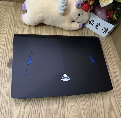 从学校毕业之后用不上游戏本 纯自用有意的小...