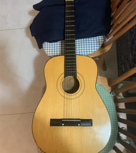 红棉牌吉他，有些年代了，用得到的来，裸出 ...