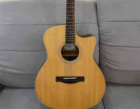 Tourist吉他,成色如图,仅自取,不邮...