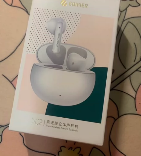 Edifier/漫步者蓝牙耳机，买了只用过...