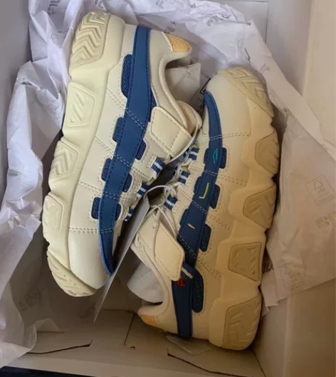 Fila斐乐儿童魔术贴篮球鞋 全新 全盒 ...