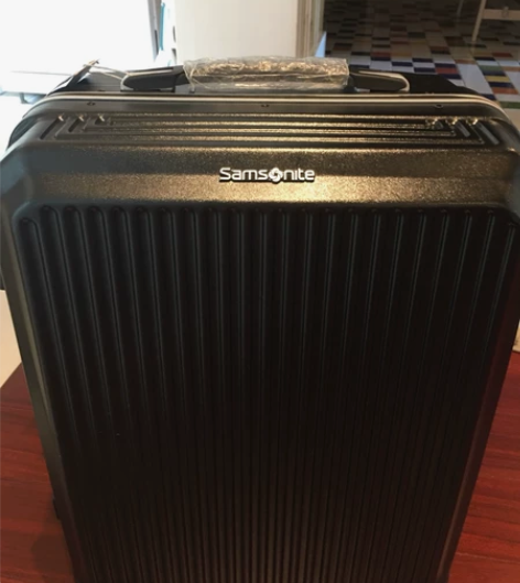 新秀丽20寸高级旅行箱sanda，非普通软...