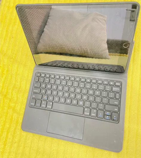 Apple iPad 10.2英寸平板电脑...