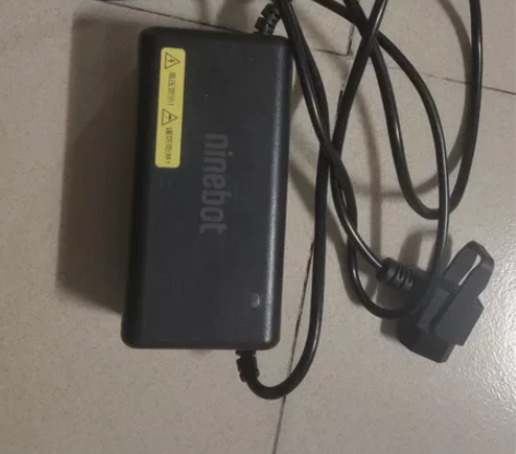 九号 电动 摩托车 E80C 原厂 充电器...