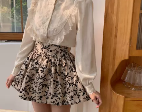 动情 甜美植绒花朵印花显瘦显高花苞裙半身裙...