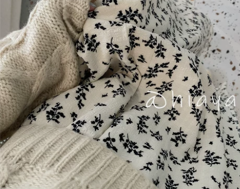 文艺风坠感碎花慵懒风高腰中长款半身遮胯裙子...